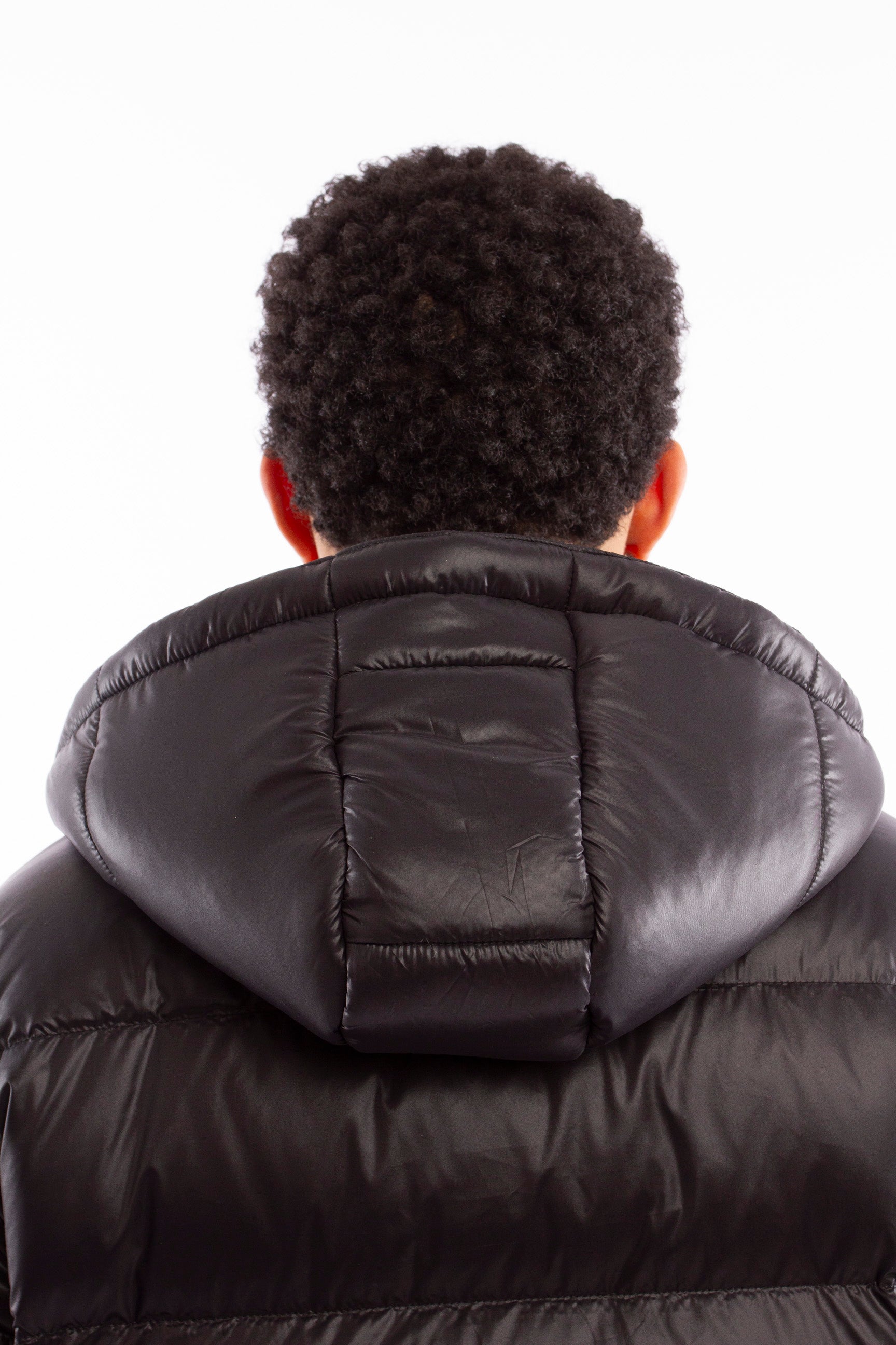 ARCÉVE The Mont Jacket - Stylish and functional luxury outdoor jacket for men - Black