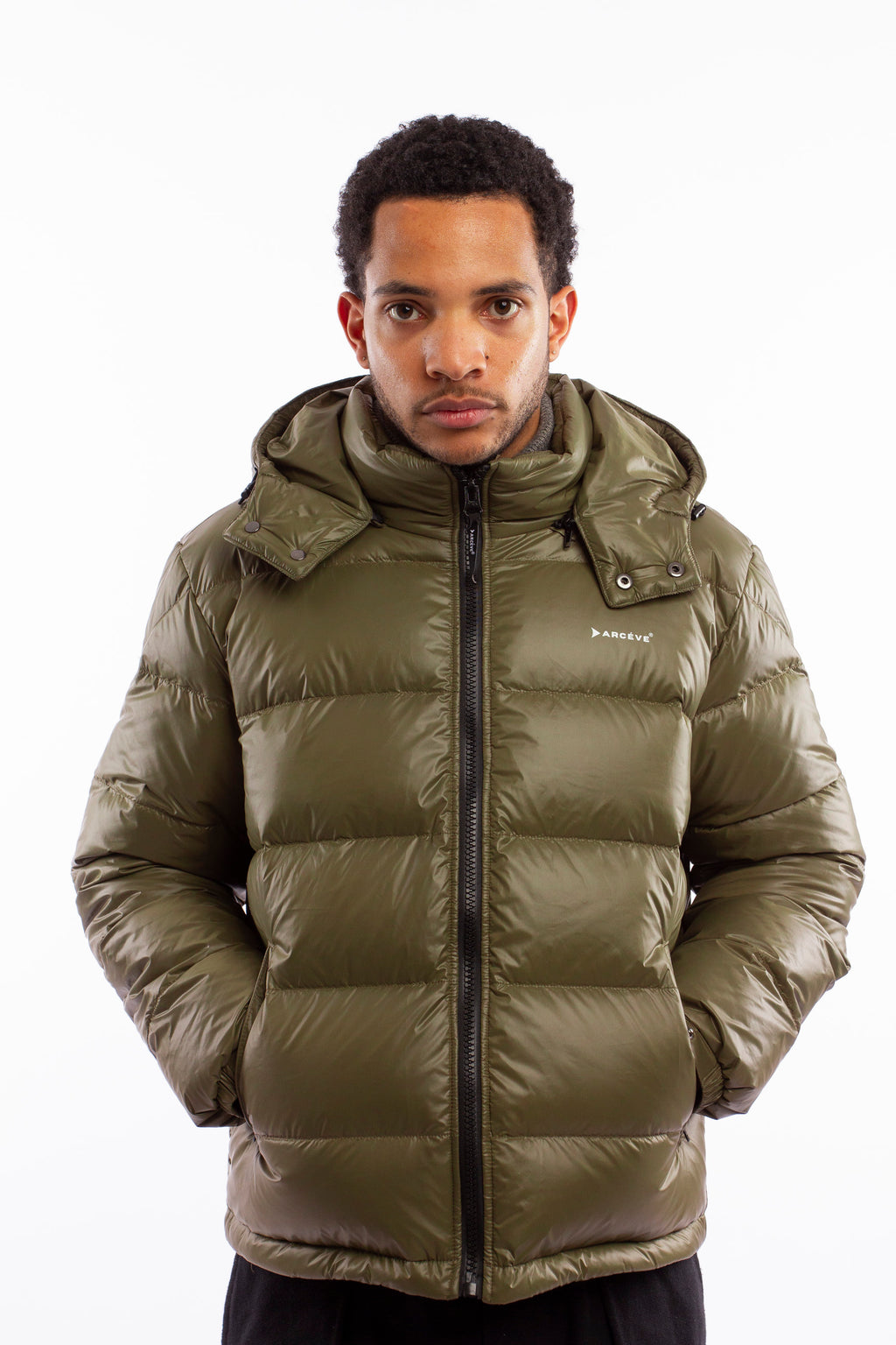 ARCÉVE The Mont Jacket - Stylish and functional luxury outdoor jacket for men - Khaki