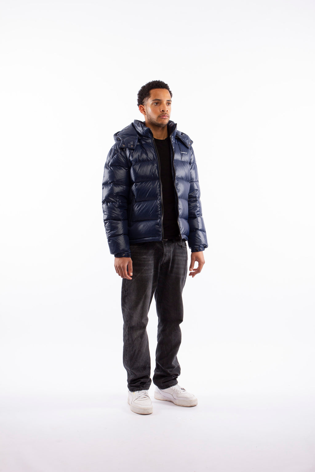 ARCÉVE The Mont Jacket - Stylish and functional luxury outdoor jacket for men - Navy